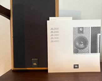 Vintage JBL 2500 Bookshelf Speaker Set