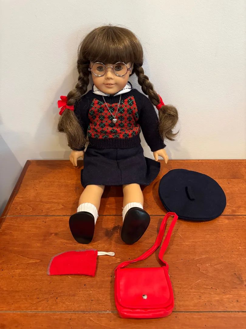 Molly McIntire In Meet Outfit