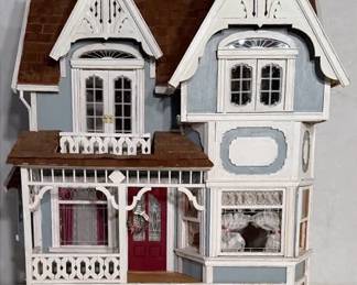 Mansions In Miniature Doll House