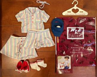 Mollys Tennis Outfit