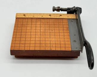 145 VintageMiniIngentoPaperCutterwCastIronHandle
