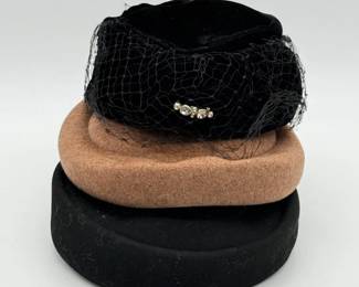 95 VintageLadiesVelvetPillboxHatWoolHatVelvetBeretHat