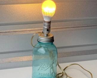 27 VintageAquaBlueBallPerfectMasonJarTableLamp