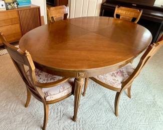 Thomasville Dining Table with Chairs