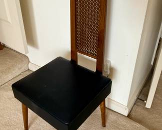 Gentleman's Valet Chair with Lattice back and Black Seat