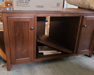 Corner tv stand