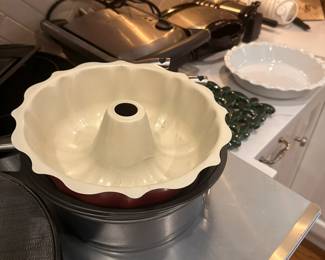 Time to bake that bundt cake!