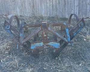 Vintage 3-Point Hitch 3 Shank Cultivator
