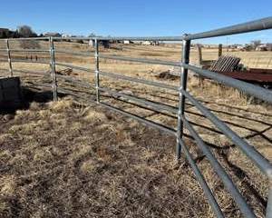 18 Galvanized Steel Livestock Panels 10ft x 4.5ft