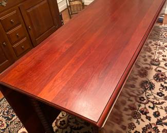 Lovely Pennsylvania House double drop leaf gate leg dining table, purchased by the homeowners when they married in 1955!  Fabulous condition!