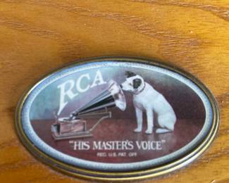 Chaplin Turntable/CD player/AM FM Radio