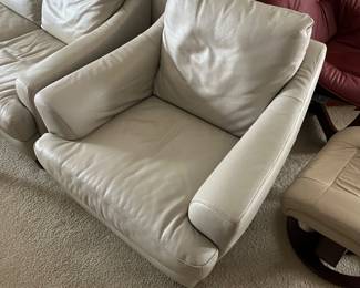 Easy chair by Natuzzi China Ltd.