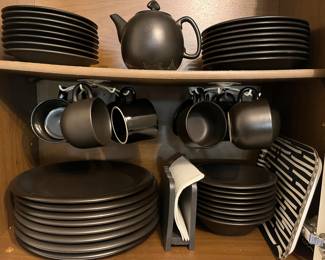 Vintage dinnerware set, marked “Thailand 17713”.