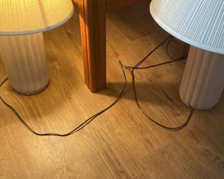 End Table And Two Table Lamps