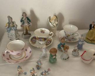 Occupied Japan, Royal York, Callo, Bone, Windsor, And More Collectibles