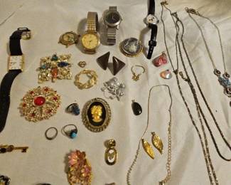 Small Lot Of Costume Jewelry