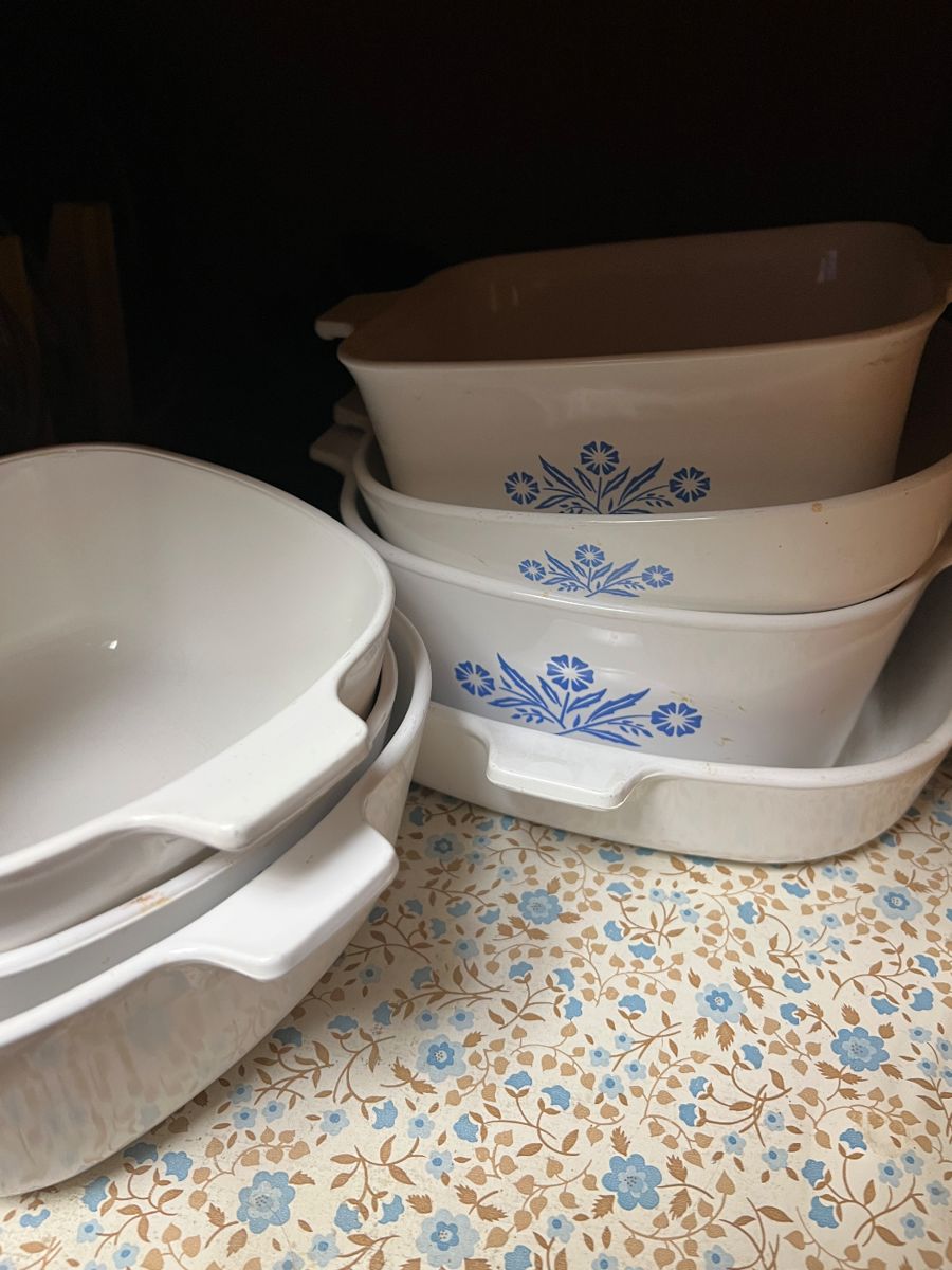 Vintage Corningware - Pyrex too!