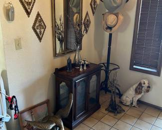SMALL CURIO CABINET, WALL MIRROR, HAT RACK, DECOR
