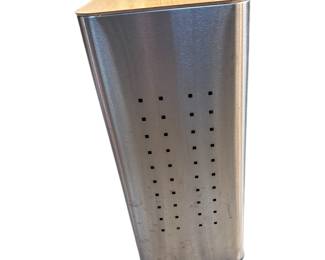 Aluminum Garbage Bin with wooden lid 