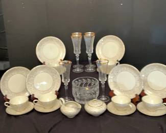 6 Dessert Place Settings Of Porcelain From KPM Krister Germany 6 Mikasa Jamestown Champagne Flute 