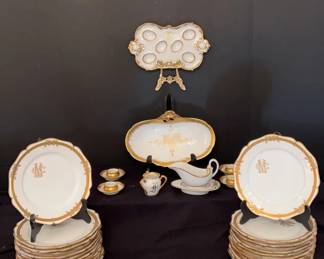  05 CATERERS DREAM SETOF24 LIMOGE PORCELAIN DESSERT PLATES, TRINKET SERVING DISH, PORCELAIN GRAY BOA