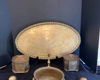 PAIR OF BRASS SHELL WALL SCONCES, GILT BRASS DECORATIVE PEDIMENT, VINTAGE BRASS OVAL PLATTER,PAIR AR