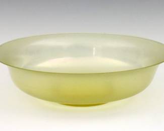 An early 20th century Steuben Art Glass bowl. 