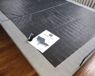 Queen adjustable base