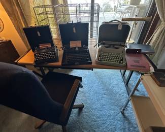 We have found 3 old typewriters 