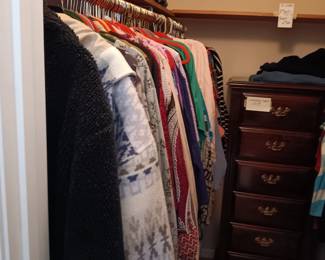 LADIES 4X CLOTHES, SOME NEW WITH TAGS, LINGERIE CHEST 