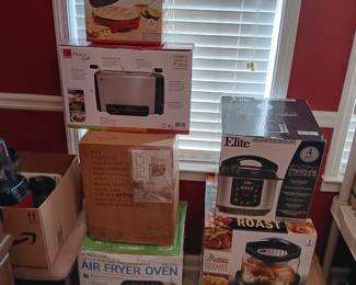 (NIB) SMALL KITCHEN APPLIANCES. AIR FRYER, READY GRILL, PRESSURE COOKER, NUWAVE INFRARED COOKING SYSTEM, WOLFGANG PUCK FOOD PROCESSOR AND MORE