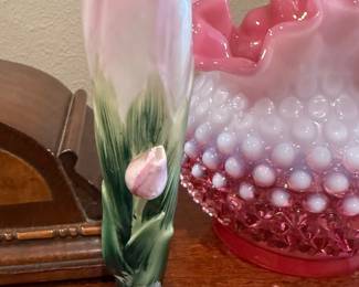 Lefton Hand Painted Porcelain Tulip Bud Vase