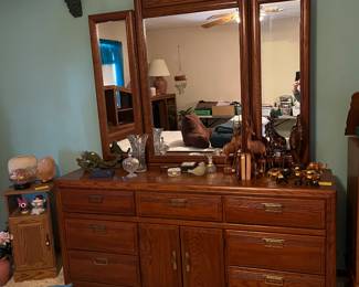 Nice dresser with mirror