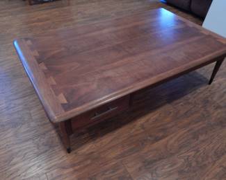 MCM Lane Acclaim Coffee Table