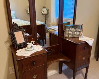 Antique vanity