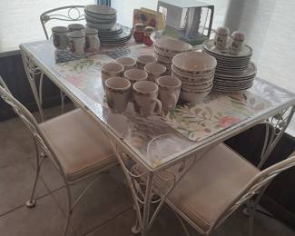 Vintage Wrought Iron Patio Table & 4 chairs