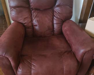 Power Recliner (there is a pair)