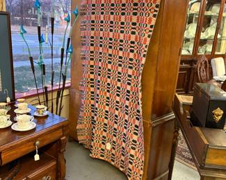 Overshot weave - excellent condition.