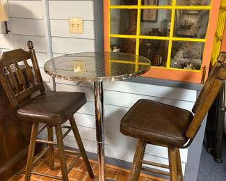 Vintage Chrome High Top  Table. Chrome has cube design. 2 wood bar stools