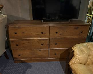 Another 6 drawer chest