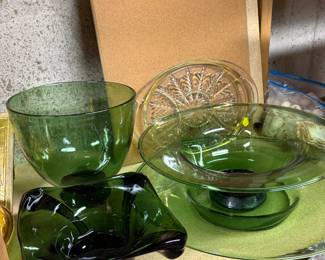 Mutant style glass can’t hand blown bowl, 19.5” plate, beautiful green bowl 