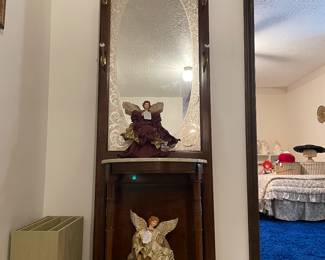 Love this hall tree with etched glass and marble shelf
