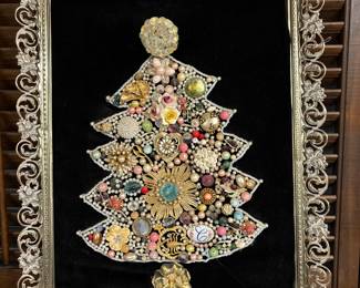 Beautiful Christmas Tree made from jewelry