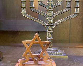 Star of David wood sculpture