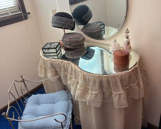 Vanity table and chair