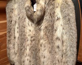 Faux Fur finter tip coat