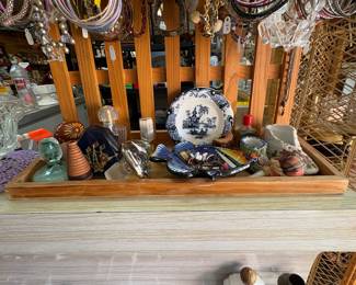 Perfumes, porcelain and glass shoes