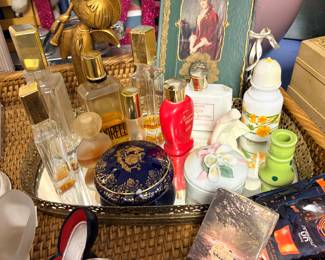 Perfume tray, pefumes, 