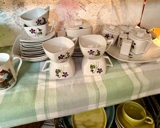 Violets China California 