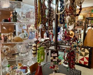 Goebel Bunny Plate, Jewelry stand, wood shoe